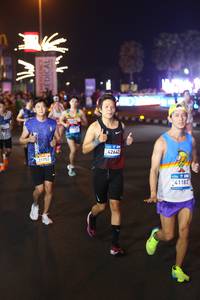 BIB: 42642, 41183
                            <button type="button" onclick="openModal(23101714)" class="btn btn-primary btn-sm float-right btn-popup" data-toggle="modal" data-target=".modal-high-quality">
                        <i class="fas fa-shopping-cart"></i> Add to Cart
                    </button>
                                            <button type="button" onclick="isThisMe(23101714, true)" class="btn btn-success btn-sm float-right btn-popup btn-isme hidden" data-toggle="tooltip" data-placement="bottom" title="นี่คือรูปของคุณใช่ไหม คลิกที่นี่เพื่อเอาเข้าอัลบั้ม">
                        <i class="fas fa-plus"></i> Add to album
                    </button>
                    <button type="button" onclick="isThisMe(23101714, false)" class="btn btn-warning btn-sm float-right btn-popup btn-isnotme hidden">
                        <i class="fas fa-ban"></i> Remove from album
                    </button>